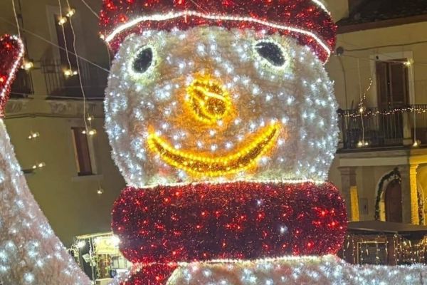 villaggio-natale-caramanico-13129FFDBC-971C-9853-C19C-625952F4921F.jpg