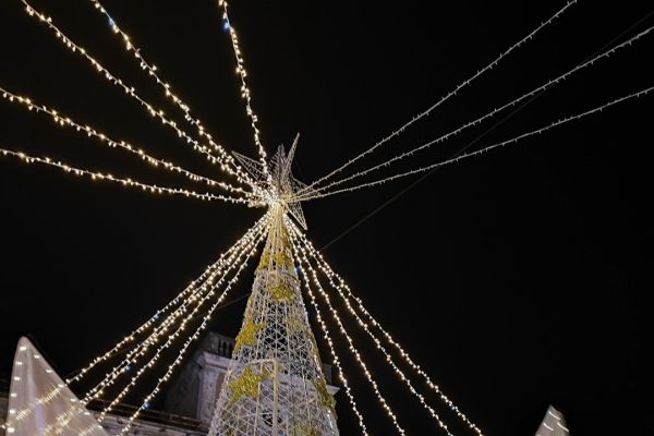 villaggio-natale-caramanico-845A2FDF8-E12D-AC18-1582-E05D69D30DBE.jpg